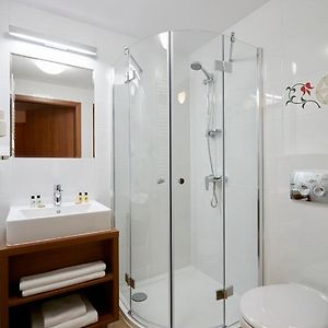 Pokój typu deluxe z dwoma pojedynczymi łóżkami